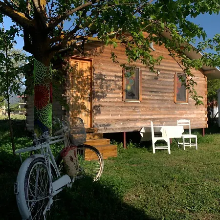 Kamp alanı Yol Glamping