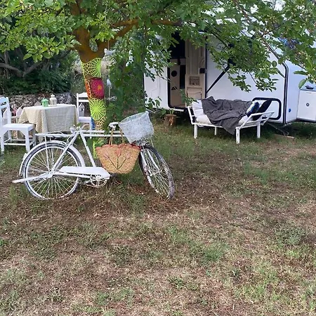 Kamp alanı Yol Glamping Kayaköy
