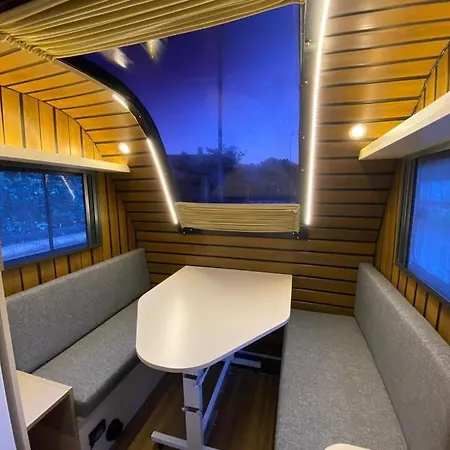 Kamp alanı Yol Glamping *